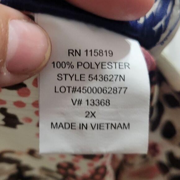 Donnkenny plus size women's animal print blouse - Picture 9 of 10